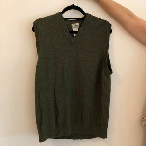 L.L.Bean Large Sweater Vest in Army Green